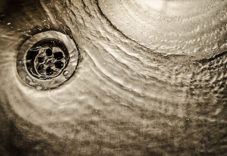 What Happens When Homeowners Avoid Septic Tank Pumping?