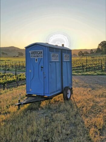 portable-toilets-for-vineyard-09